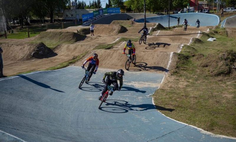 Rosarinos subcampeones en el Torneo Cordobés de BMX disputado en Río Cuarto