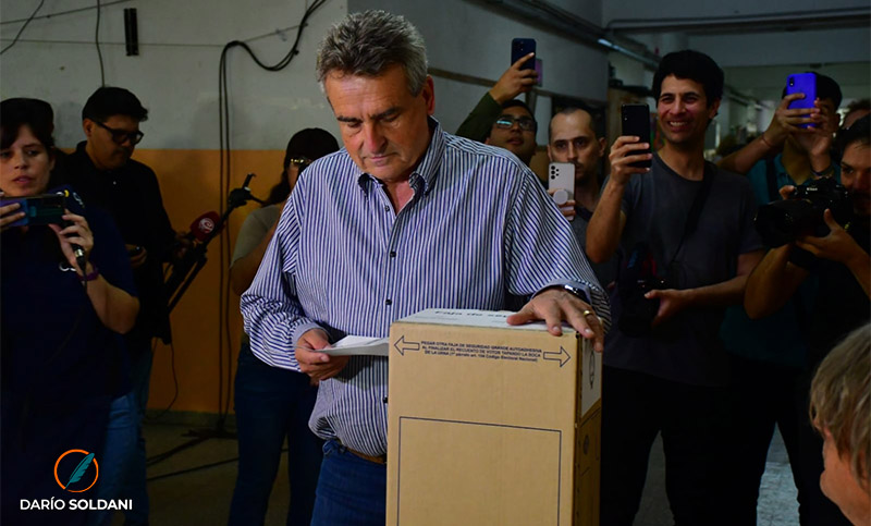 Votó Agustín Rossi: «Hay que aceptar con serenidad la decisión que tome el conjunto de la sociedad»