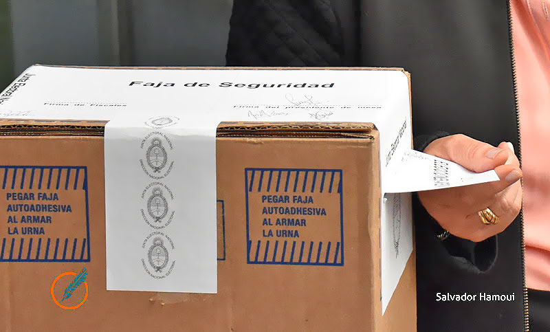 Trabajadores del Correo de Rosario repudiaron versiones de fraude en las elecciones presidenciales