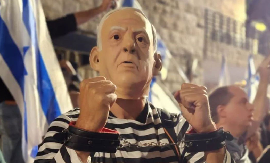Familiares de rehenes piden la renuncia de Netanyahu