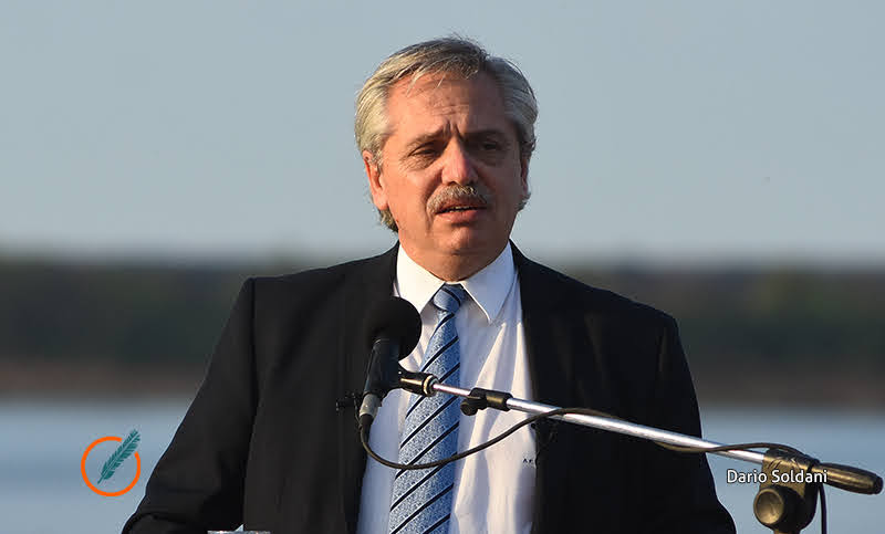 Presidencia desmintió que Alberto Fernández se haya asegurado vigilancia perpetua