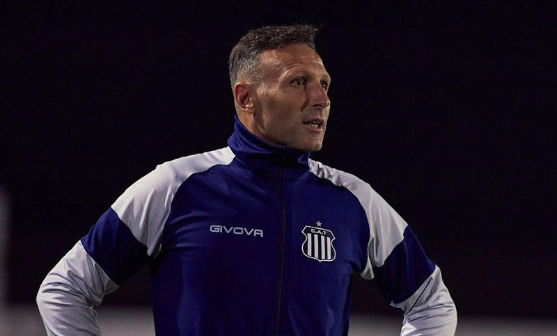 Tino Ribonetto se convirtió en el nuevo DT de Talleres