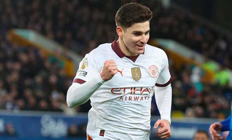 Otro gol de Julián Álvarez en el Manchester City