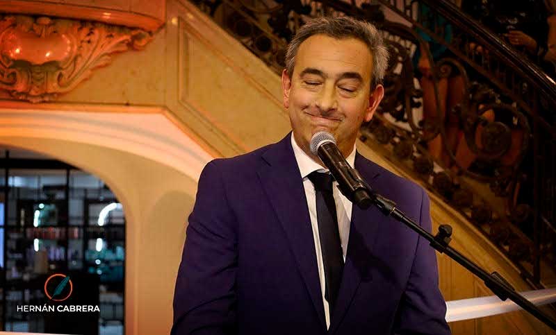 Javkin busca aumentar por decreto la tarifa de taxis ante la disparada inflacionaria
