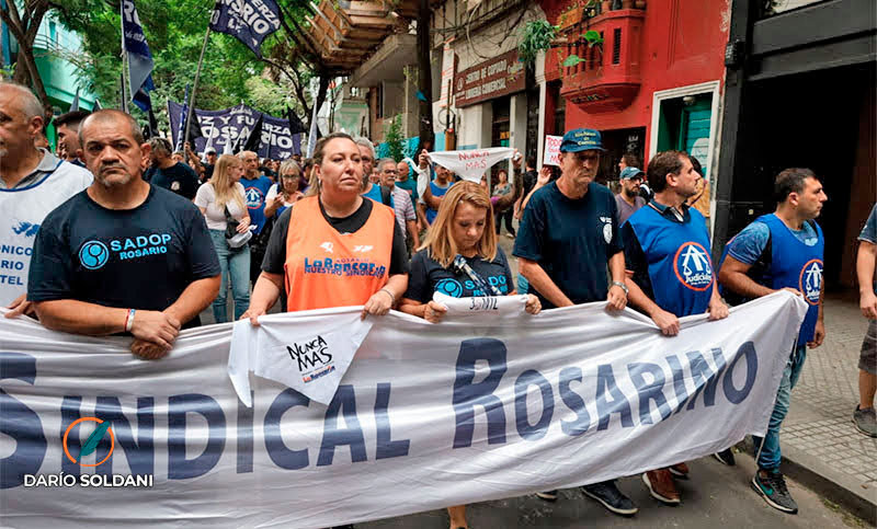 El Movimiento Sindical Rosarino rechazó el DNU presidencial y señaló que al ajuste “no lo va a pagar la casta”