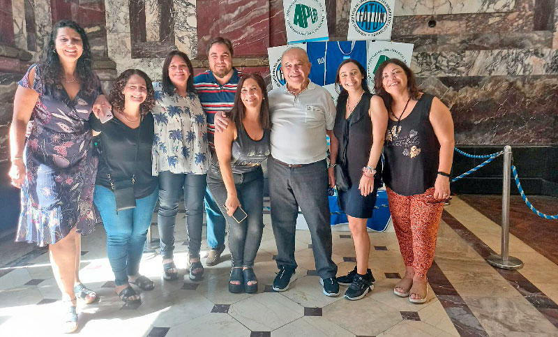 Organizada por APUR transcurre la muestra “Mujeres Nodocentes en la Calle” en el Espacio Cultural Universitario