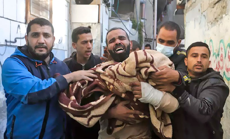 Continúan los intensos combates entre Israel y Hamas en el sur de la Franja de Gaza