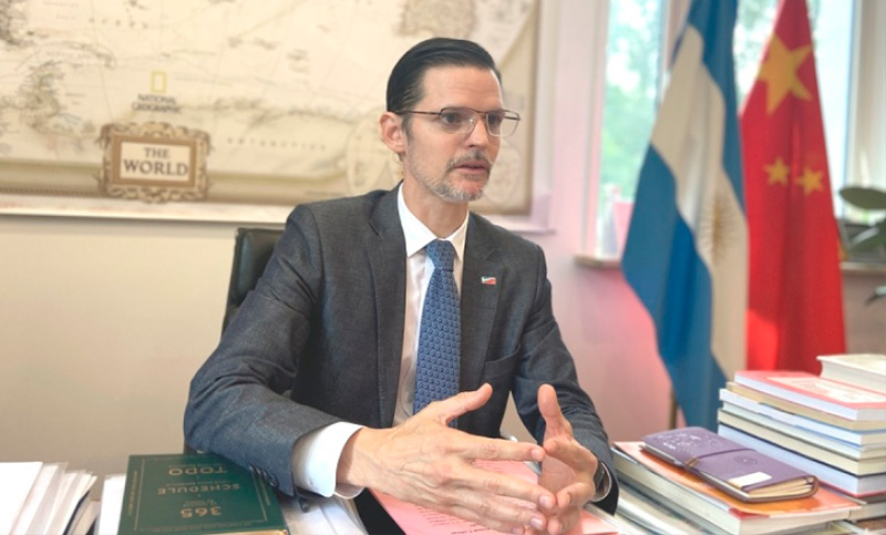 Sabino Vaca Narvaja: “Tener hostilidades con China es casi suicida”