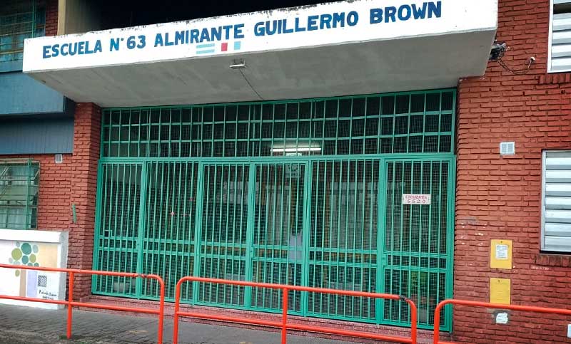 Catorce disparos contra una escuela en la zona oeste de la ciudad