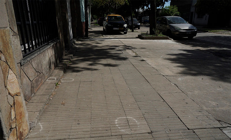 Barrio Tablada: lo persiguieron en una moto y lo acribillaron