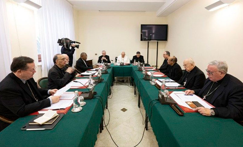 El Papa en la reunión del C9 plantea la dimensión femenina de la Iglesia