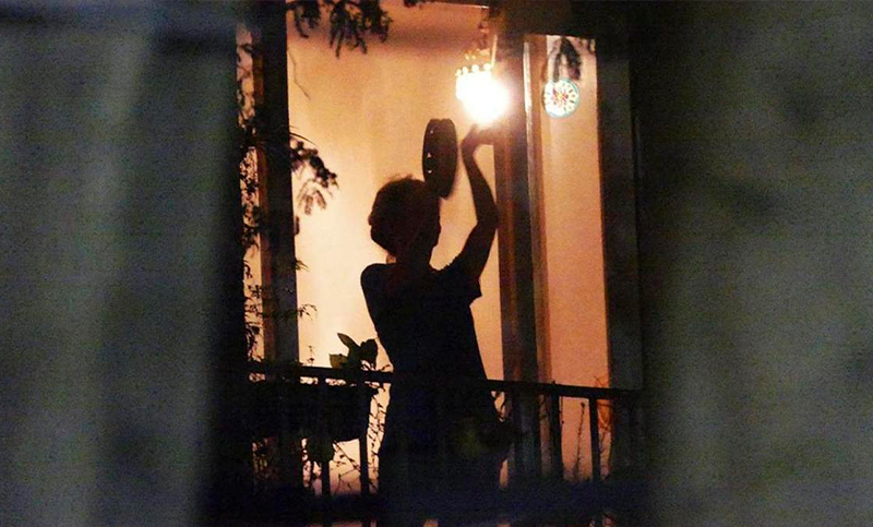 Cacerolazos: miles de personas en todo el país sonaron sus cacerolas en rechazo del DNU de Milei
