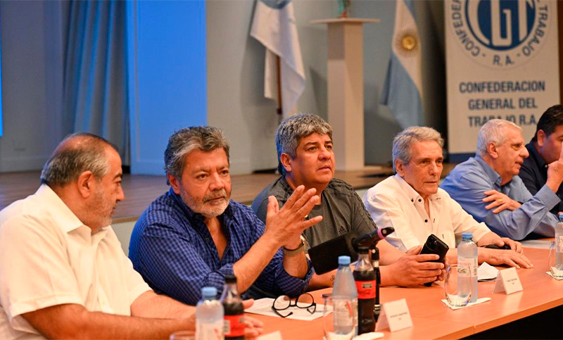 Las centrales obreras más importantes del país rechazaron las medidas del gobierno de Javier Milei