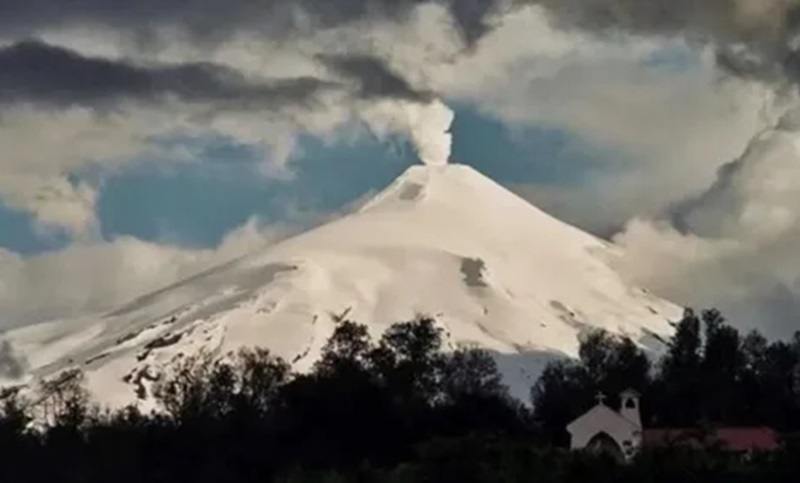 Chile emitió un alerta naranja por actividad en el volcán Villarrica, ubicado a kilómetros de Neuquén