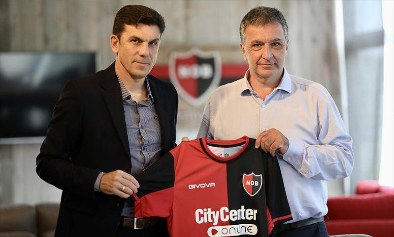 Newell’s anunció oficialmente a Mauricio Larriera como su nuevo técnico