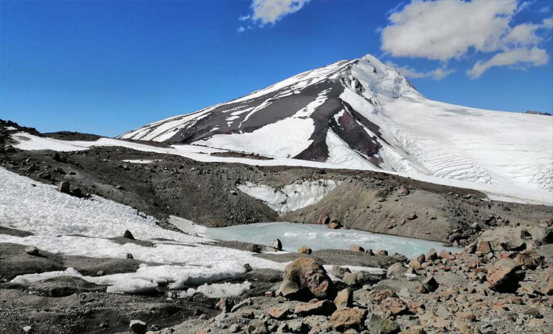 Buscan a tres argentinos que se perdieron en la Cordillera de Los Andes