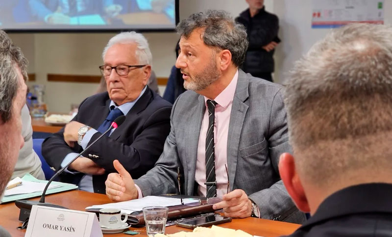 Tras el anuncio de la baja de siete mil contratos, el Gobierno recibe a los trabajadores estatales