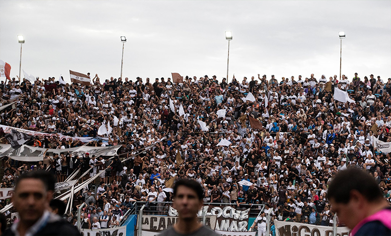 Platense sacará colectivos gratis para socios y vuelos para la final con Central