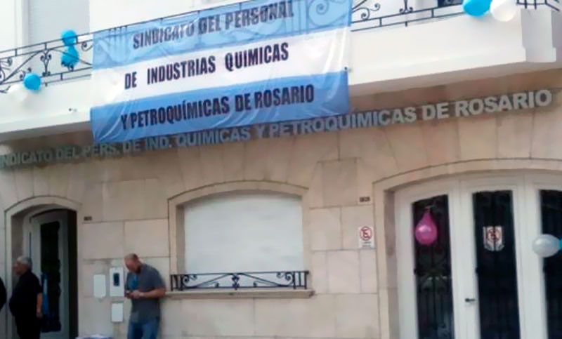 El Sindicato Químico de Rosario entrega cajas navideñas a los trabajadores del sector
