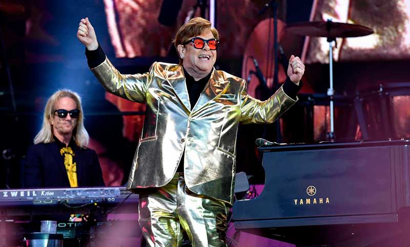 Elton John, leyenda del pop británico, subasta su millonaria colección de arte