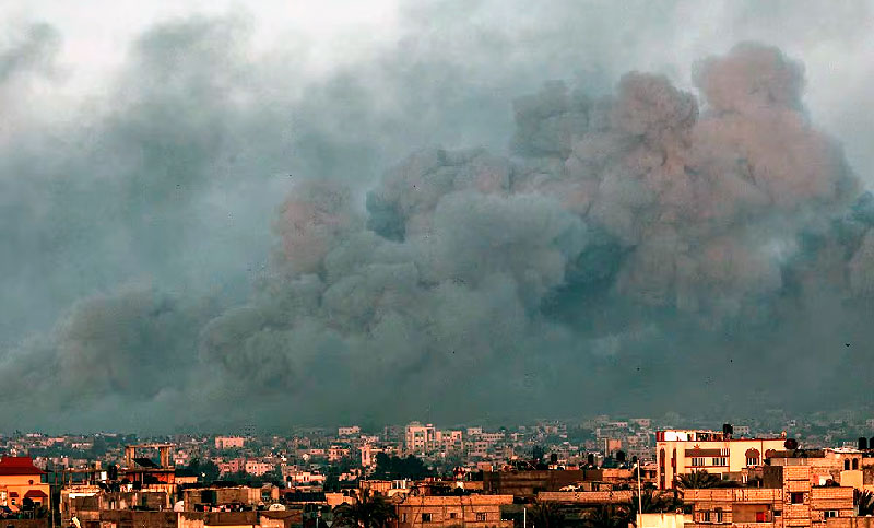Israel profundiza su ataque a Gaza tras el acuerdo para la entrega de ayuda y medicinas