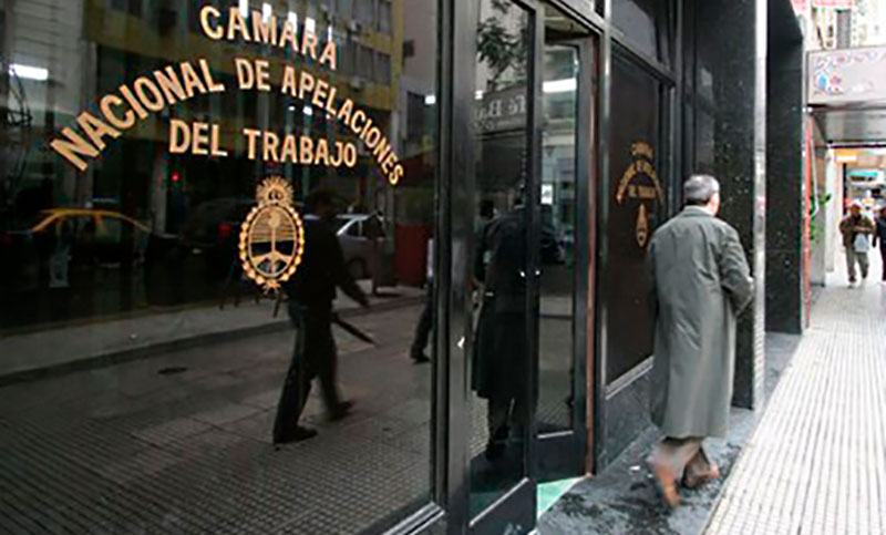 La Justicia del Trabajo dictó otra cautelar, a pedido del gremio bancario, contra la reforma laboral del DNU