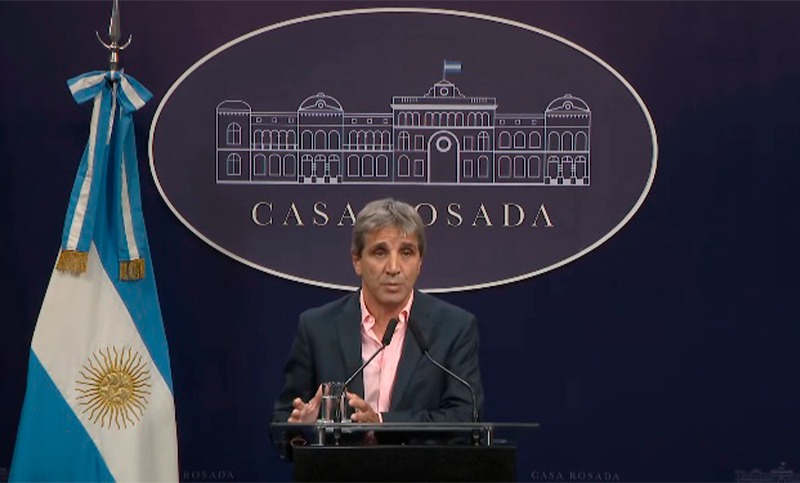 Caputo: «Hemos decidido quitar el capítulo fiscal de la Ley Bases»