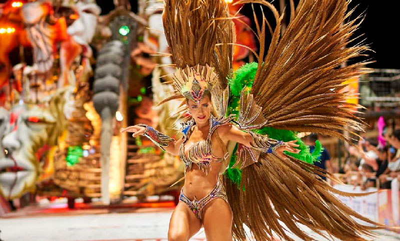 Carnaval de Gualeguaychú: ¿cuánto cuesta hacerse una escapada a la fiesta popular?