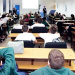 El Gobierno habilitó a las escuelas privadas para cobrar cuotas sin límites máximos