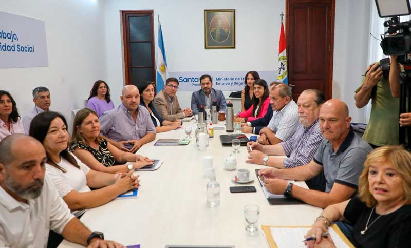 Paritaria docente: primera reunión con cuestionamientos por ausentismos y reclamo salarial