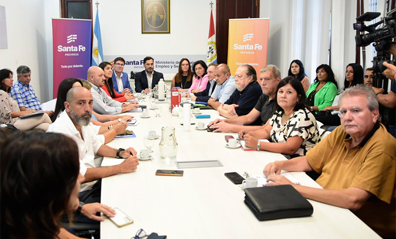 El gobierno no hizo ningún ofrecimiento y los docentes están en pie de guerra: «La provincia quiere congelar los sueldos de los trabajadores»