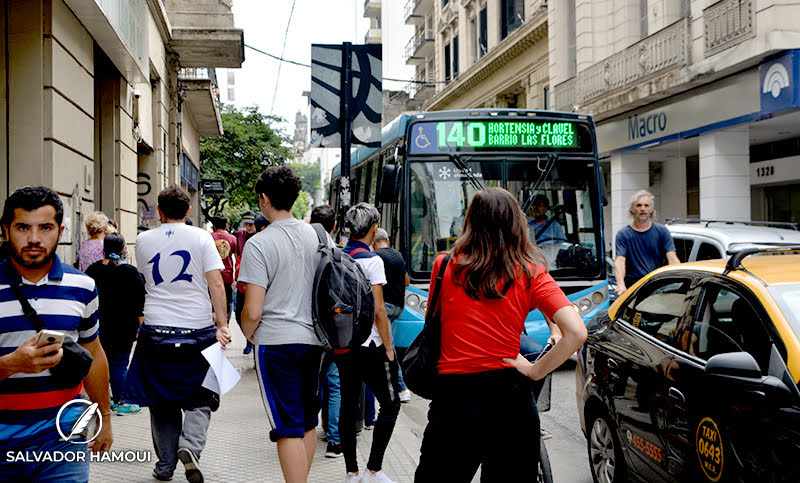 Transporte: con aumentos y escasa frecuencia, usuarios piden respuestas al Municipio