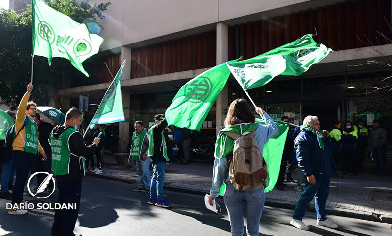 ATE Rosario suspendió la concentración en el Ministerio de Trabajo, pero mantiene el paro