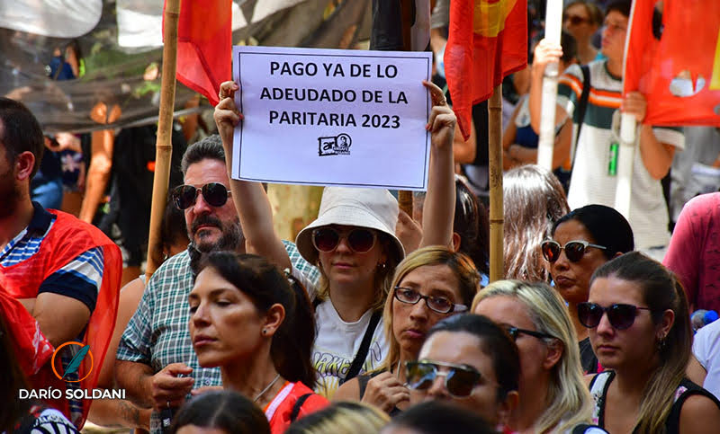 Docentes santafesinos pararán por cuatro días en rechazo a la oferta salarial del 7%