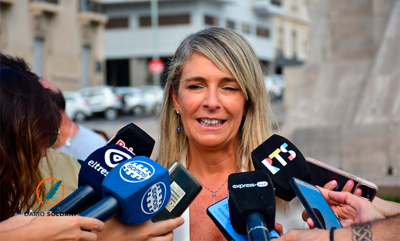 Taxis versus Uber: la presidenta del Concejo pidió que se reglamente el uso de aplicaciones