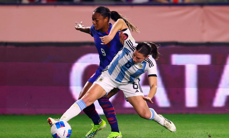 La Selección Argentina femenina de fútbol perdió 4 a 0 con Estados Unidos por la Copa de Oro