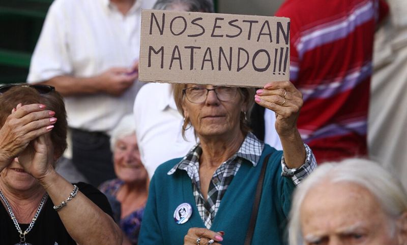 «Si el Gobierno pasa 4 millones de jubilados de la moratoria a planes sociales se quedan sin Pami»