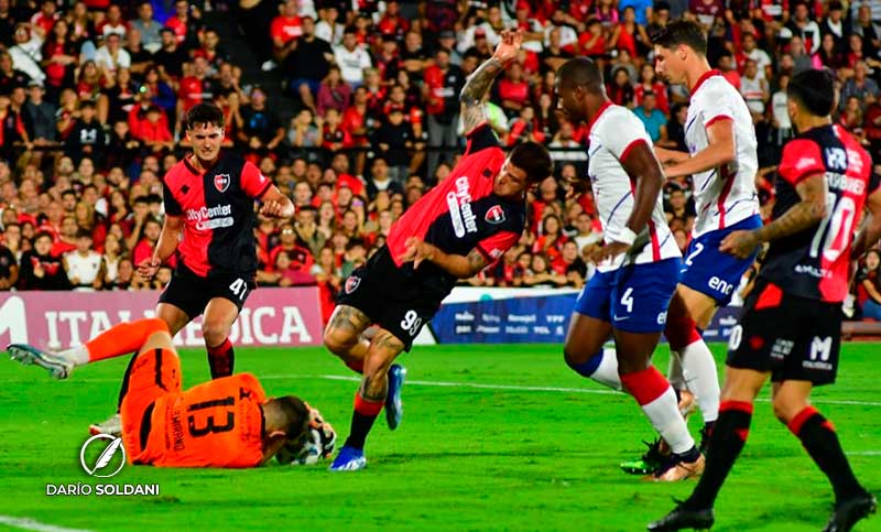 Newell’s mejoró su juego pero no pudo con San Lorenzo y empató 2 a 2