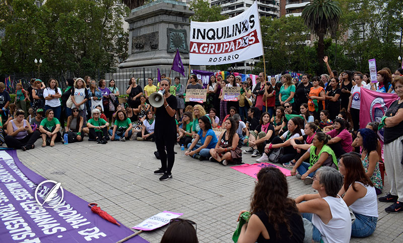 Sin marcha pero con conferencia, se realizó una nueva jornada por el día de la mujer trabajadora en Rosario