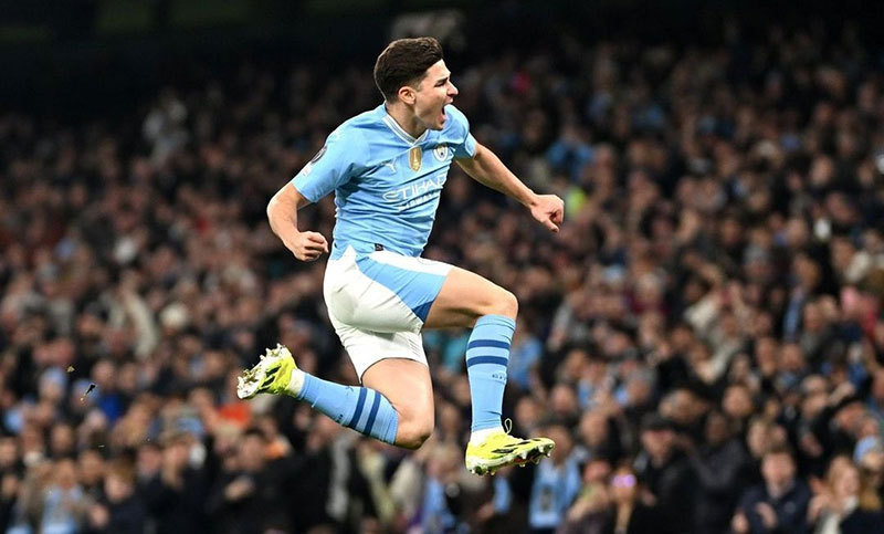 Manchester City ganó, avanza en la Champions y Alvarez anotó un gol