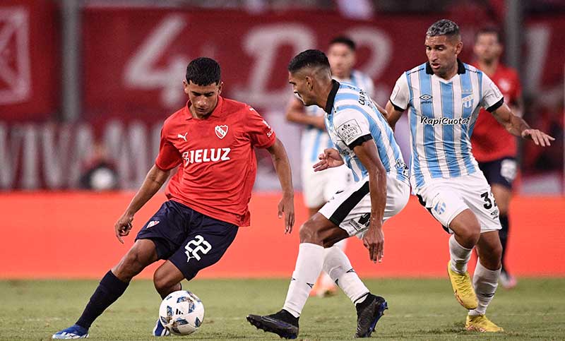 Independiente jugó mal y rescató un punto ante el Decano tucumano