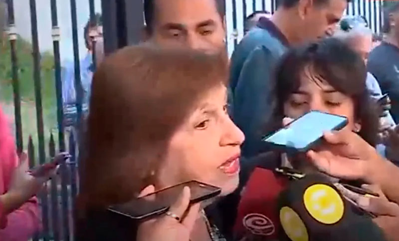 Una antigua maestra de Milei le advirtió: “Soy jubilada y muy bien no estoy, espero no apriete tanto”