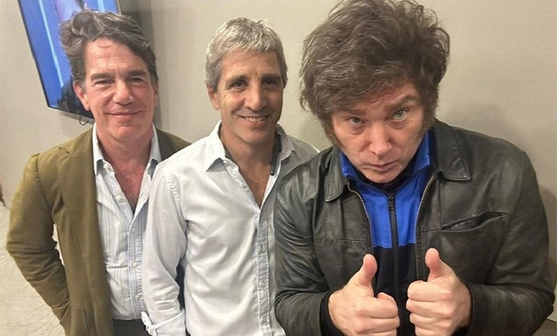 Milei y Caputo dicen que los precios «ya empezaron a bajar», pero «a través de promociones»