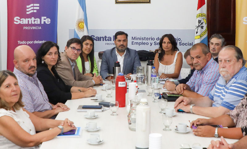Docentes santafesinos realizarán un paro este jueves en reclamo de mejoras salariales