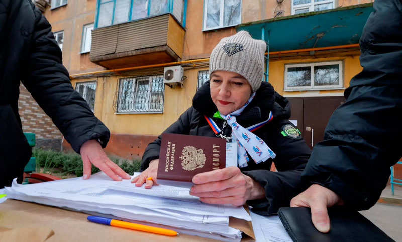 ¿Cómo fue la votación en los territorios ucranianos ocupados por Rusia durante la guerra?
