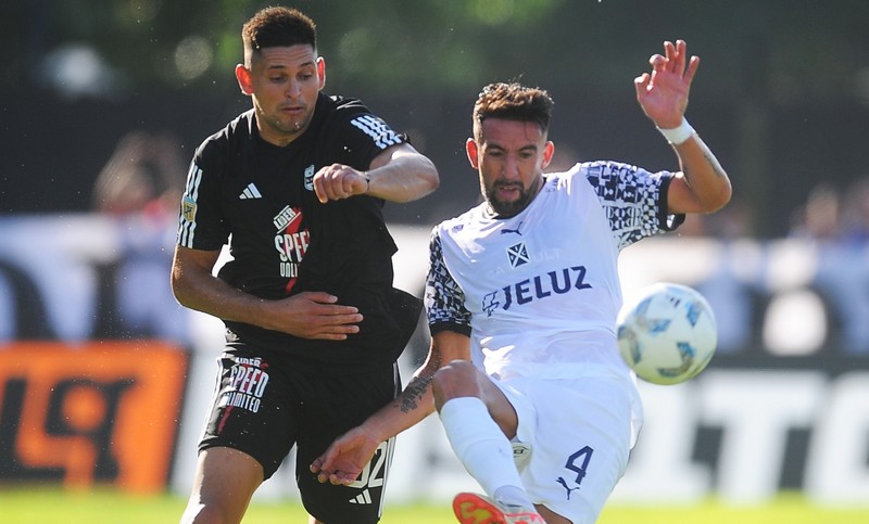 Riestra sorprendió a Independiente y le ganó 1 a 0