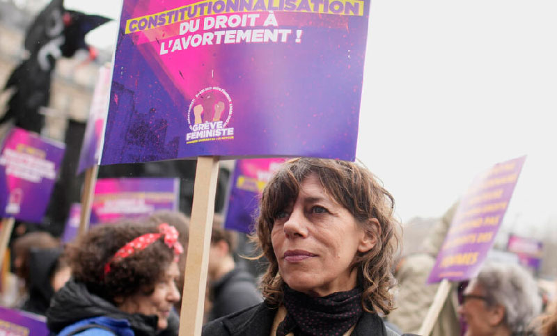 El Senado de Francia aprueba el proyecto de ley para blindar en la Constitución el derecho al aborto