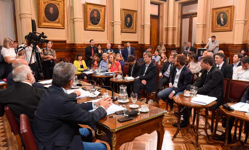 Los legisladores Zago y Paoltroni hablaron de la Bicameral del DNU, de la economía y del discurso de Milei