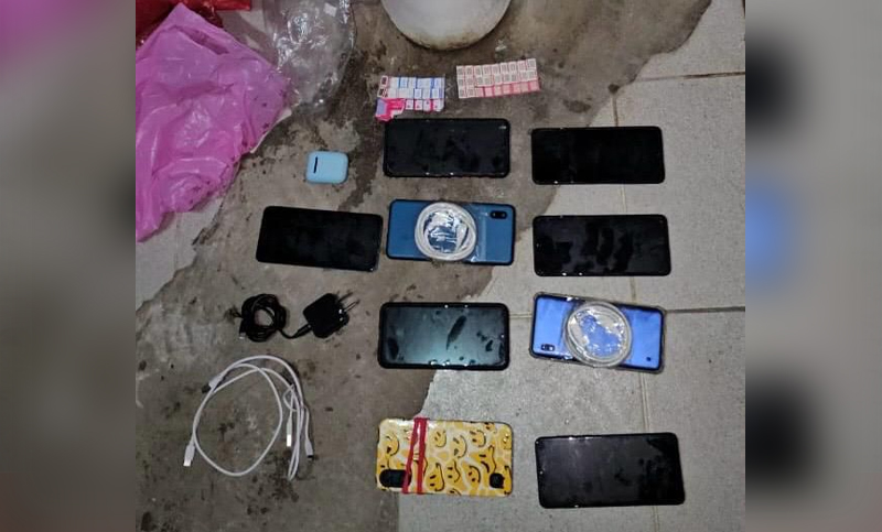 Detuvieron a un agente penitenciario que intentó meter celulares para los presos de Coronda