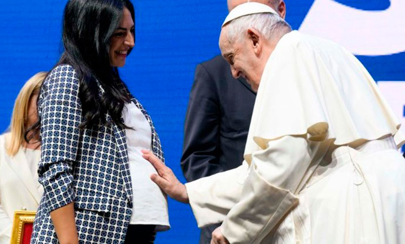 Europa gasta en guerras pero no en natalidad